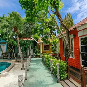 отель Deeden Pattaya Resort