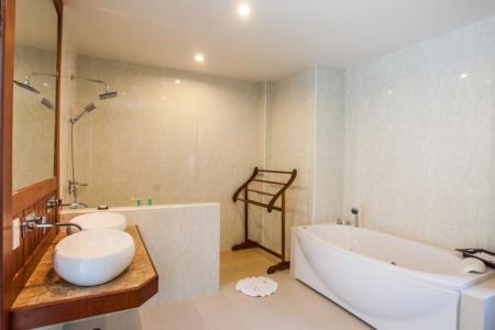 Отель T-Villa в пляж Най Янг - Таиланд