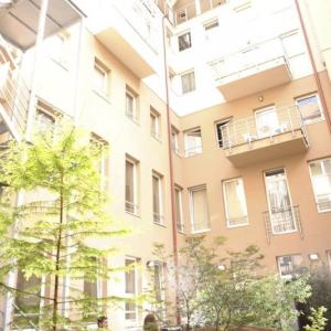 отель Six Inn Hotel Budapest