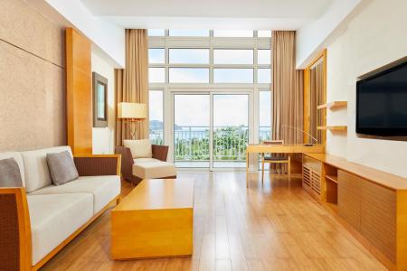 Отель Four Points by Sheraton Shenzhou Peninsula Resort в о. Хайнань - Китай