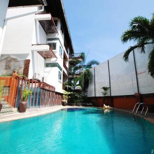 отель The Album Loft at Nanai Road