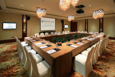 Wyndham Grand Plaza Royale Hainan Longmu Bay