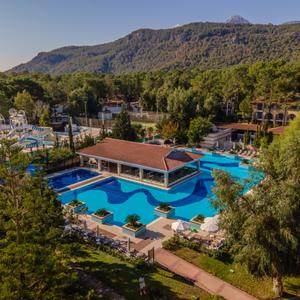 отель Champion Holiday Village