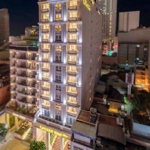 отель Galliot Hotel