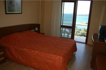 Akay Garden Family Club