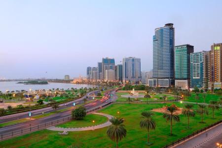 Отель Al Majaz Premiere Hotel Apartments в Шарджа - ОАЭ