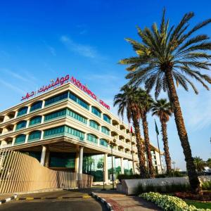 отель Movenpick Grand Al Bustan