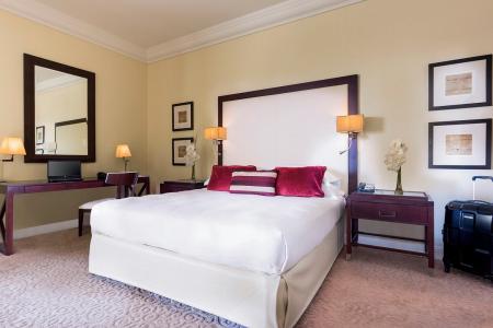 Отель Movenpick Grand Al Bustan в Дейра - ОАЭ