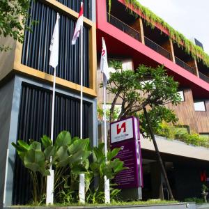 отель Swiss-Belinn Legian Bali