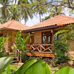 отель Seabreeze Hotel & Resort