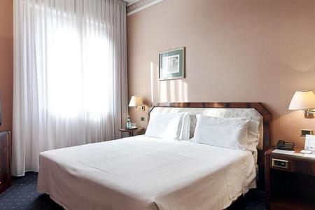Отель Hotel Bristol Milan в Милан - Италия
