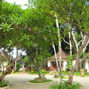 отель Chaweng Buri Resort