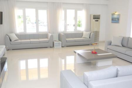 Отель Hilltop Hotel в Халкидики-Кассандра - Греция