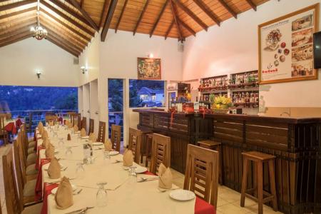 Отель Senani Hotel by Oak Ray в Канди - Шри-Ланка