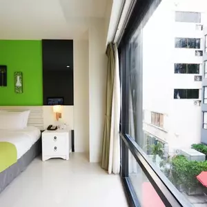 отель The Lantern Residences & Resort