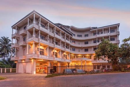 Отель Devon Hotel  в Канди - Шри-Ланка