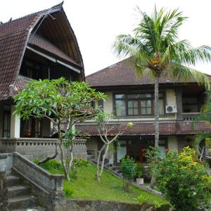 отель Pande Permai Bungalows Bali