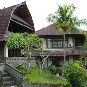 отель Pande Permai Bungalows Bali