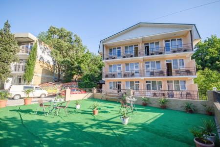 Отель Крымская Ницца в Ялта - Россия