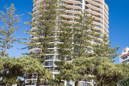 Mantra Coolangatta Beach