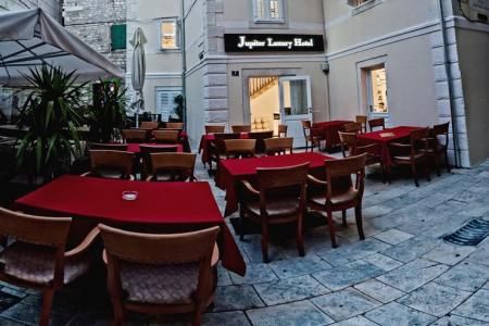 Jupiter Luxury Hotel