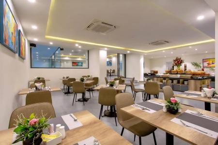 Отель Aurora Hoi An Riverside Hotel в Хой Ан - Вьетнам