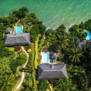 отель Zanzi Resort