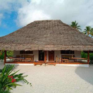 отель Hakuna Majiwe Beach Lodge