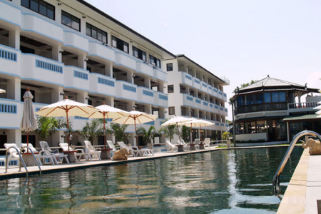 Отель Bay Beach Resort в пляж Чонг Мон - Таиланд