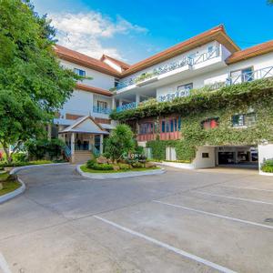 отель Chom View Hotel