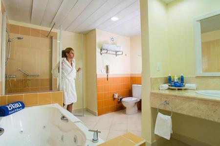 Blau Costa Verde Plus Beach Resort