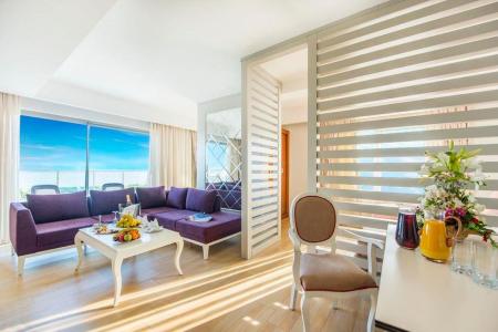 Port Nature Luxury Resort Hotel & Spa