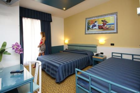 Отель Christian в Лидо ди Езоло - Италия