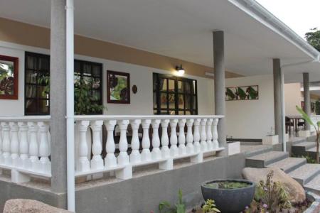 Отель Cabanes Des Anges Guest House в о. Ла Диг - Сейшелы