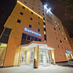 отель BonHotel