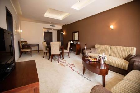 The Vineyards Resort