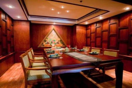 Отель Cinnamon Lakeside Colombo в Коломбо - Шри-Ланка