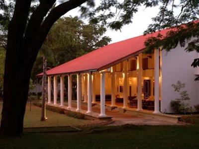 Отель Cinnamon Lodge в Хабарана - Шри-Ланка