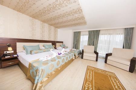 Отель Maya World Park в Кадрие - Турция