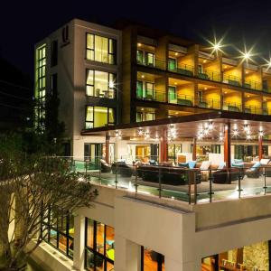 отель Zenmaya Oceanfront Phuket