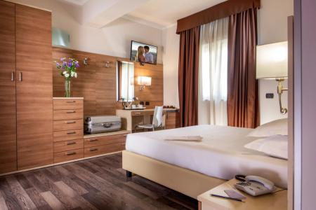 Отель Hotel Domidea в Рим - Италия
