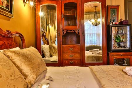 Отель Faik Pasha Suits and Apartments в Бейоглу (Пера) - Турция