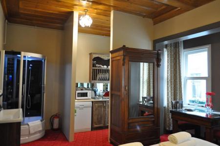 Отель Faik Pasha Suits and Apartments в Бейоглу (Пера) - Турция