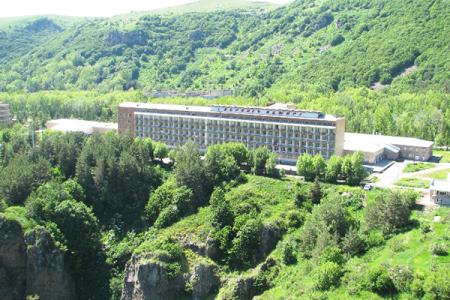Отель Jermuk Ashkharh Health Center в Джермук - Армения