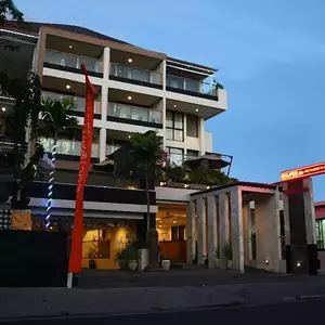 отель The Edelweiss Boutique Hotel Kuta