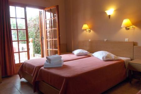 Отель Castella Beach Hotel в п-ов Пелопоннес - Греция