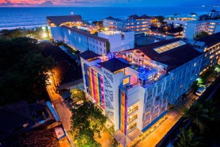 Отель Kuta Beach Hotel в Кута - Индонезия