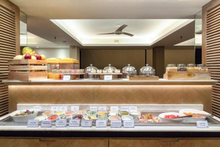 Отель Kuta Beach Hotel в Кута - Индонезия