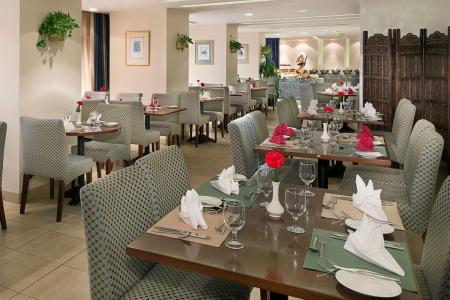 Отель City Seasons Al Hamra в Абу Даби  Аль Айн - ОАЭ