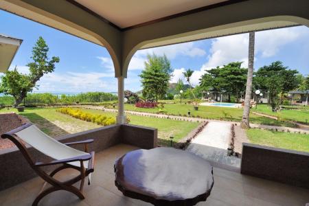 Cote D`or Footprints